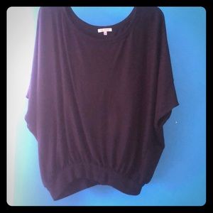 Drape Bordeaux black sweater